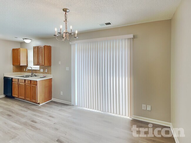 Foto del edificio - 3008 Westwinds Ct