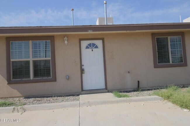 Building Photo - 9145 Begonia Pl