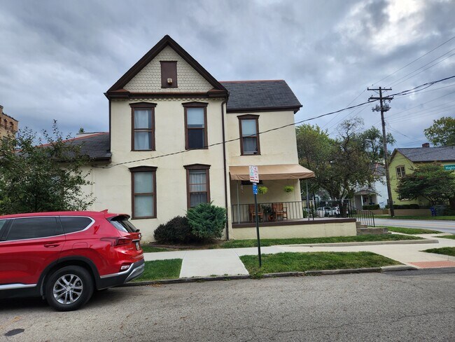 Exterior - 224 W 3rd Ave