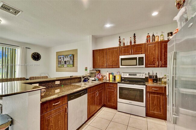 Foto del edificio - 8271 SW 29th St