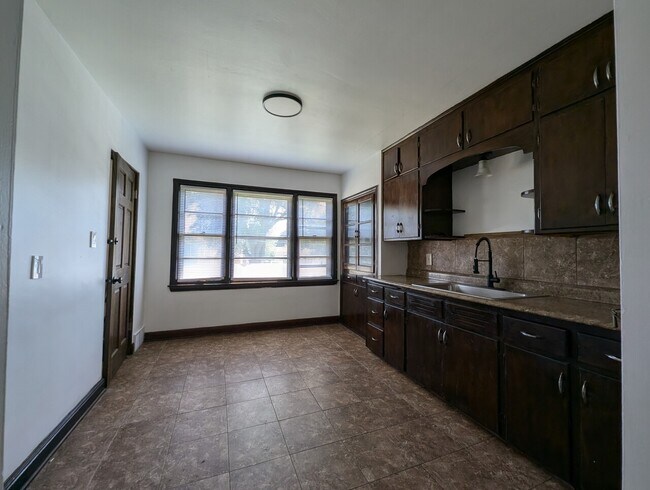 Building Photo - 5409 W Capitol