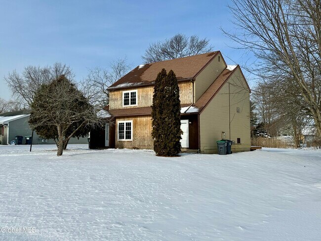 Building Photo - 31 Suncrest Dr