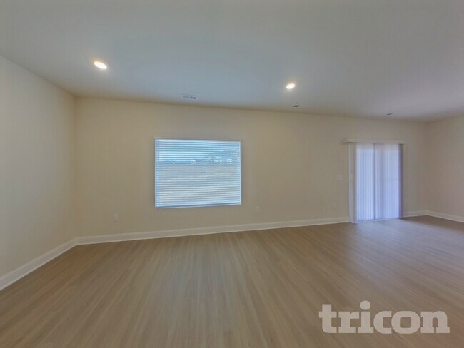 Foto del edificio - 7114 Jerimoth Dr