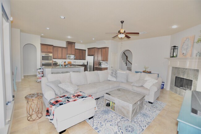 Foto del edificio - 13423 Beall Woods Ln