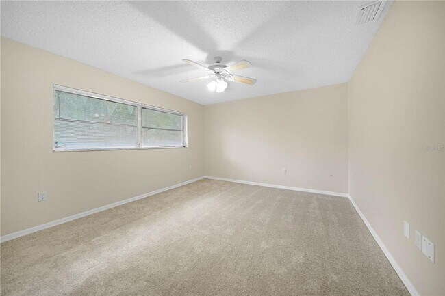 Building Photo - Pool Home on Cul-de-sac. Private Road and ...