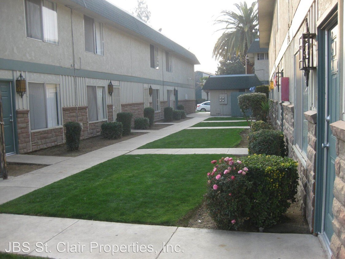 Foto principal - 2 br, 1.5 bath Apartment - 510 Lansing Dr.