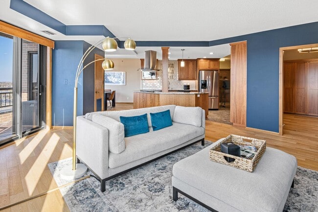 Foto del edificio - 168 6th St E