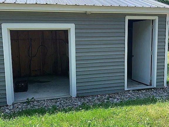 Building Photo - 236 Goding Rd