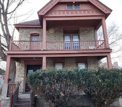 Building Photo - 219 N Huron St