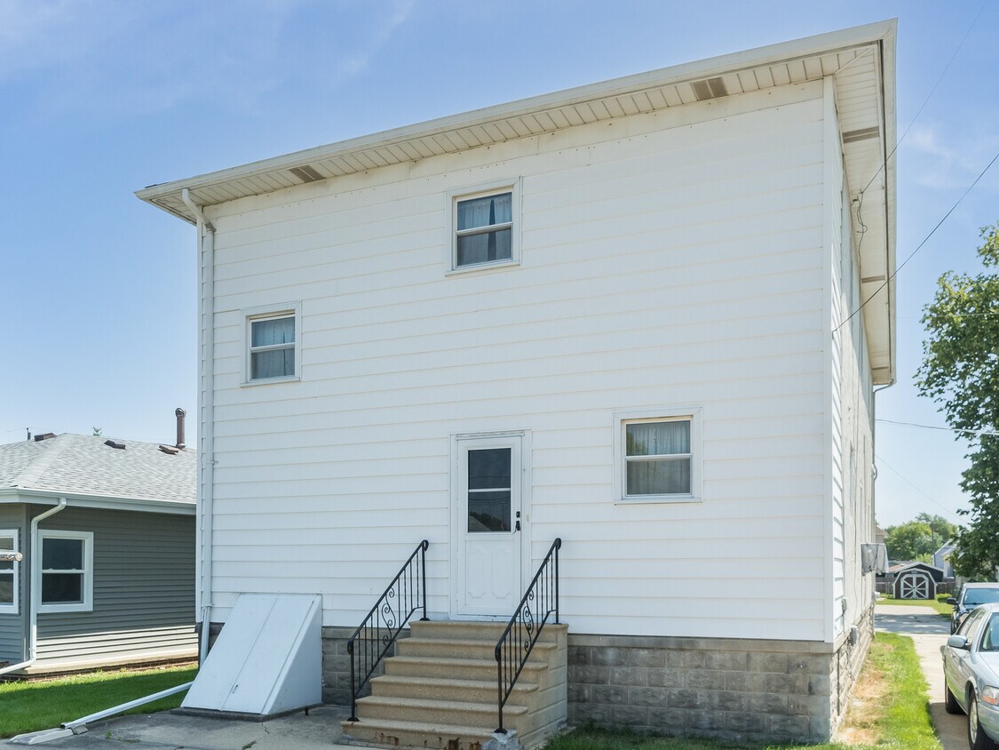 121 Davis Ave, Rockdale, IL 60436 House Rental in Rockdale, IL