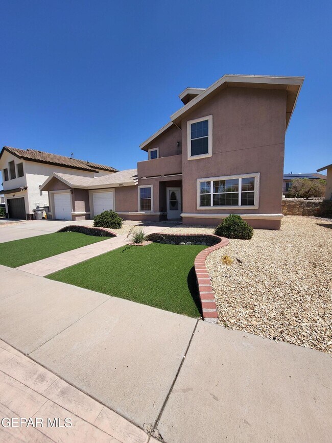 Building Photo - 2992 Tierra Limon Dr
