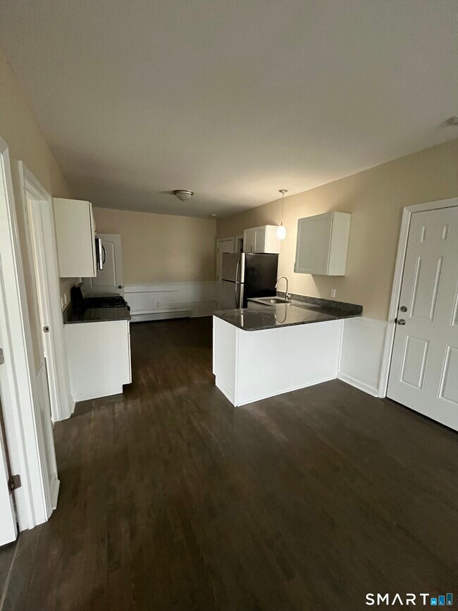 Foto del edificio - 410 S Main St