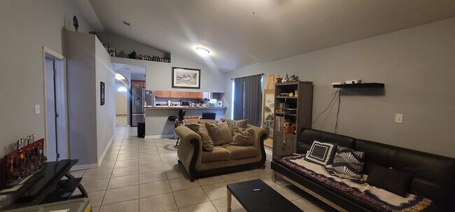 Foto del edificio - 4243 Weatherby Ct