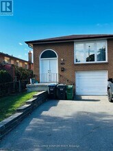 Building Photo - 827 Stainton Dr