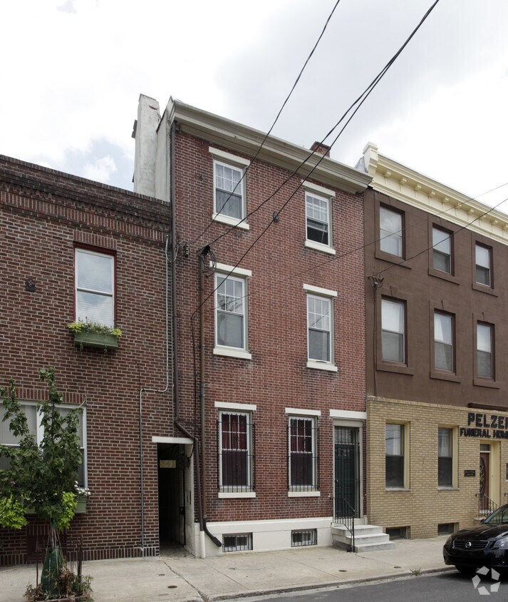 Primary Photo - 841 S 3rd St