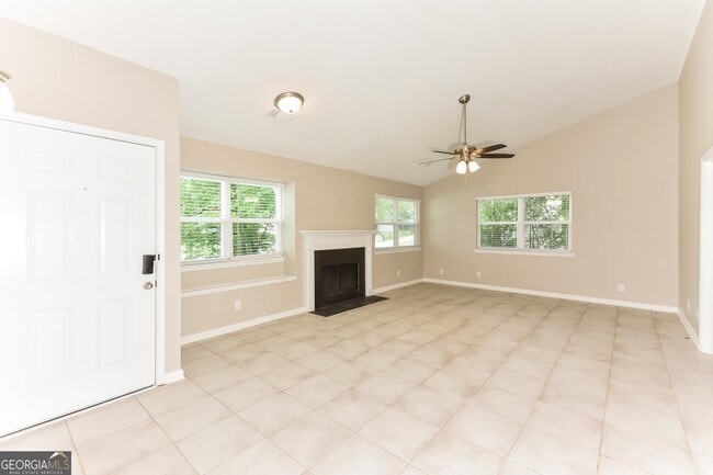 Building Photo - 738 Stonebridge Crescent