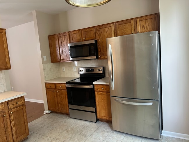Building Photo - 18013 Royal Bonnet Cir