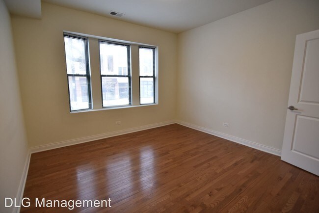 Foto del edificio - 953-959 W Fletcher St