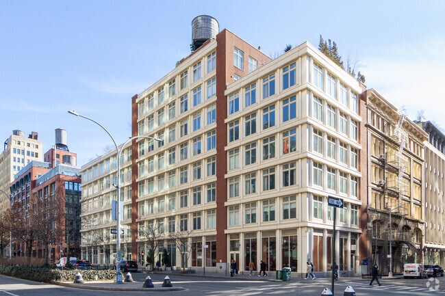 Building Photo - 145 Greene St