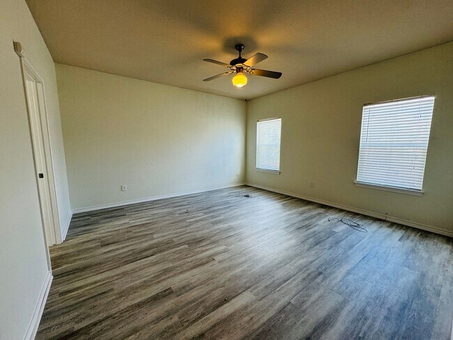 Foto del edificio - 2705 Sandage Ave