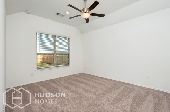 Building Photo - SELF TOUR NOW! - 212 Temple Memorial Dr, M...