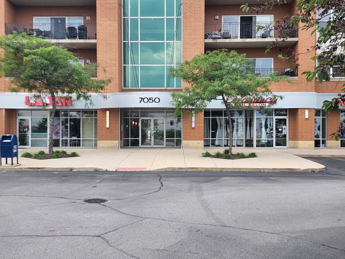 Foto principal - 7050 183rd St