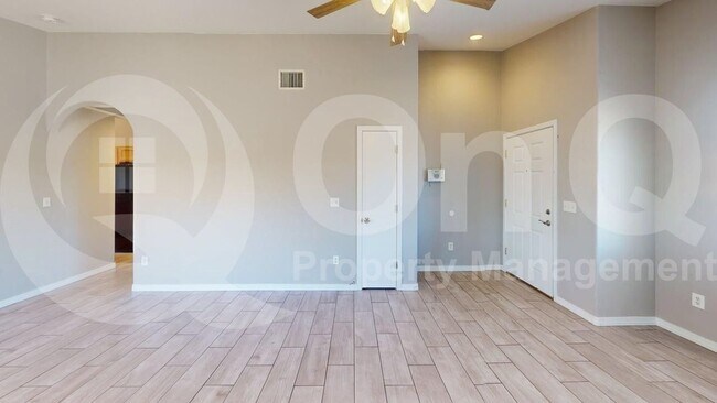 Foto del edificio - 9462 N Scarlet Tanager Ln