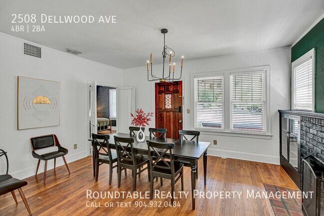 Foto del edificio - 2508 Dellwood Ave