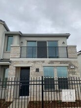 Building Photo - 490 W Mahogany Ln