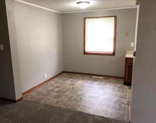 Foto del edificio - 2 Bed Ranch-Style House