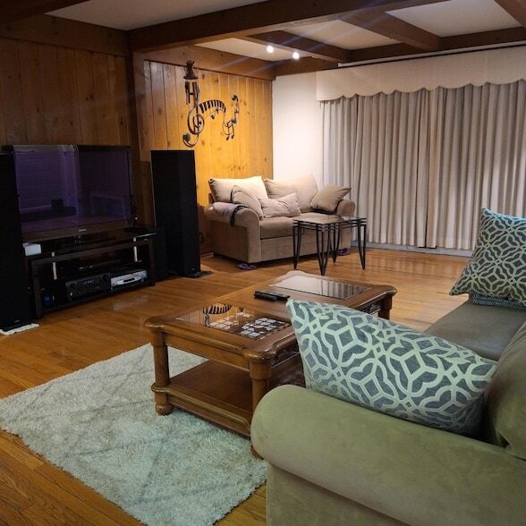 Foto del edificio - 2347 N 117th St