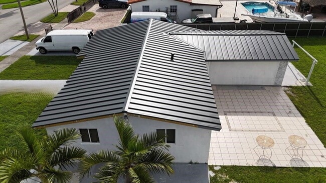 Building Photo - 10317 SW 7th St