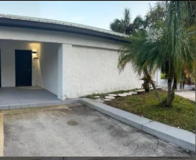 Foto del edificio - 1527 Hardway Ct