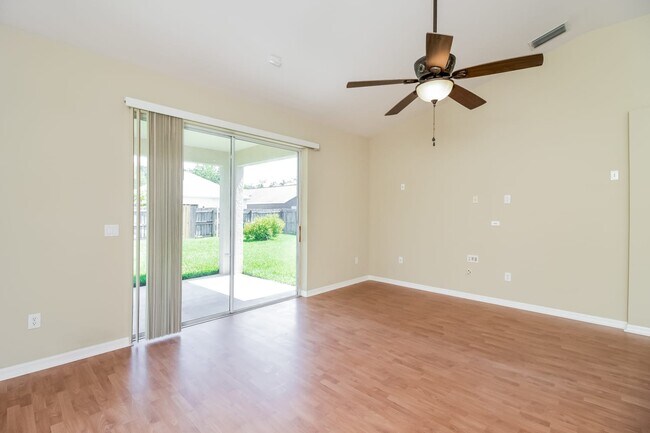 Building Photo - 7622 Bristol Park Dr