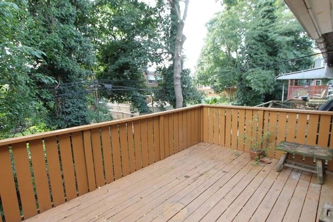 Building Photo - 254 Meehan Ave