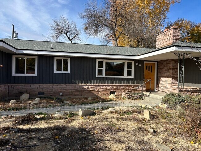 Foto del edificio - 1835 Broadmoor Dr