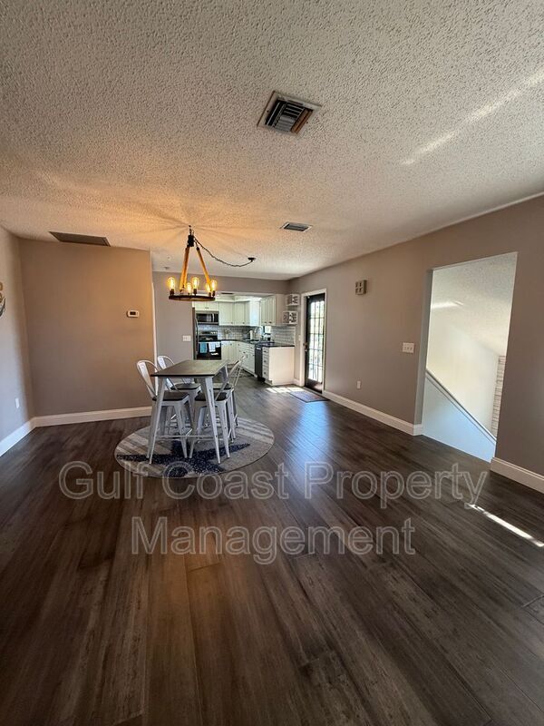 Building Photo - 40 1st Ave