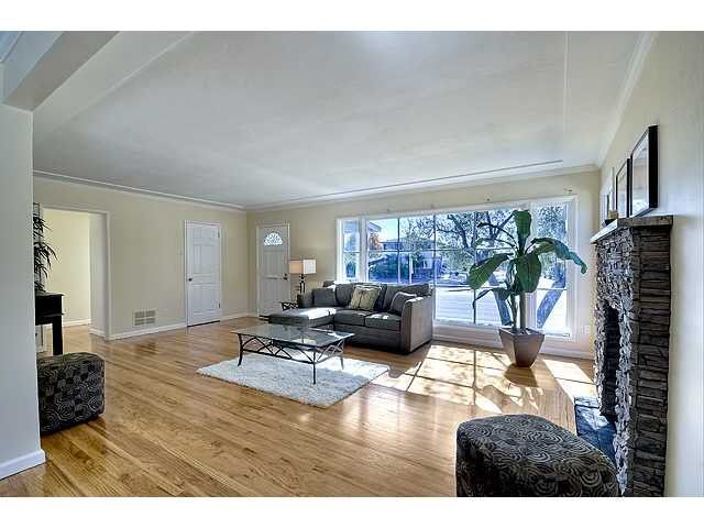 Foto del edificio - 6326 Montezuma Rd
