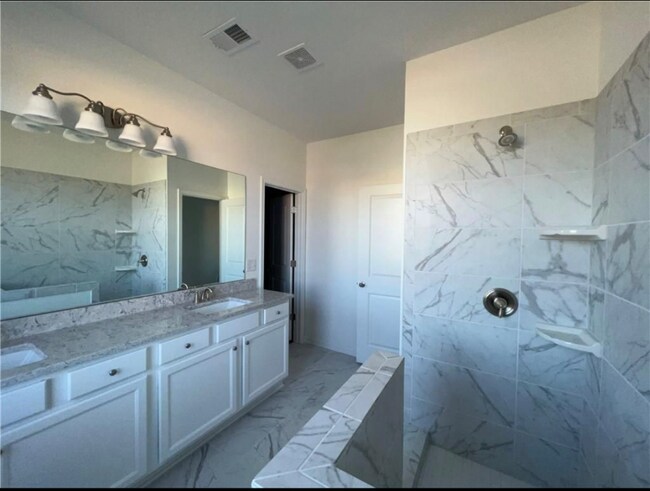 Foto del edificio - 3981 Hester St