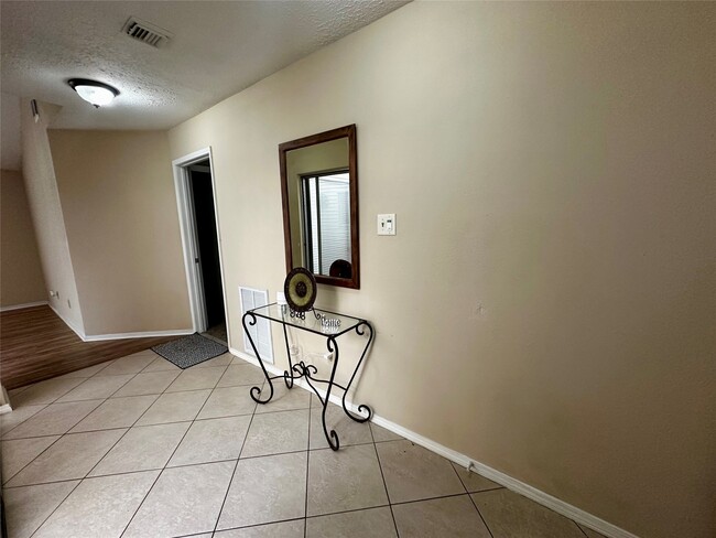 Foto del edificio - 22227 Deville Dr