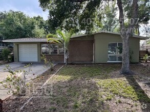 Building Photo - 3642 Aloha Dr