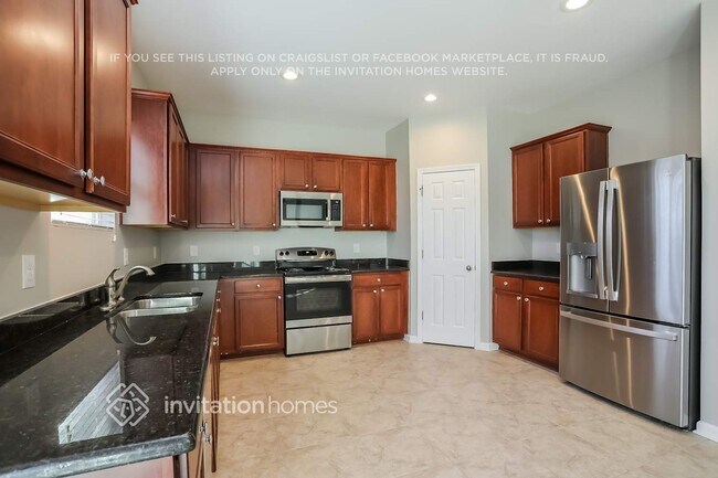 Building Photo - 3826 Althorp Drive