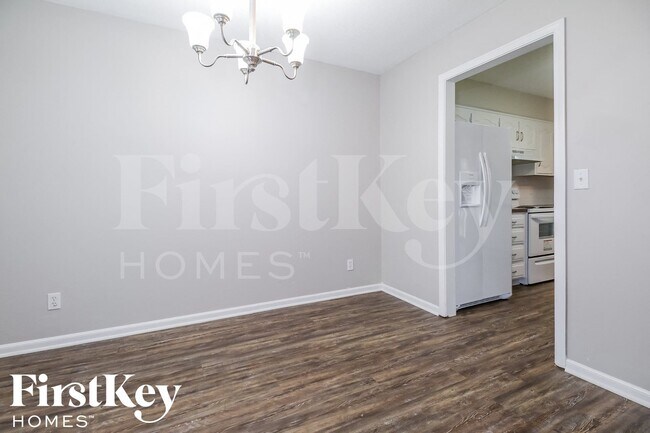 Foto del edificio - 9805 NW South View Cove