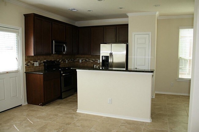 Building Photo - 6454 Calgary Woods Ln