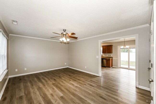 Foto del edificio - 5141 Monet Ct