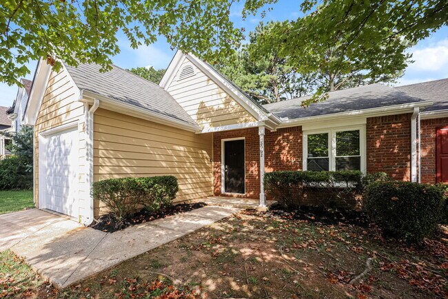 Building Photo - 8062 S Bay Ct