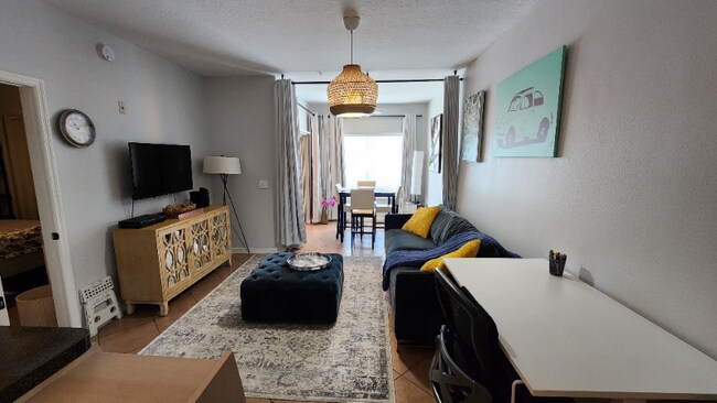 Foto del edificio - 10764 70th Ave