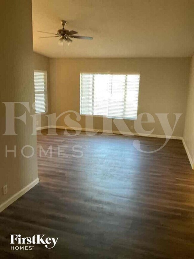 Foto del edificio - 6268 N 88th Ave