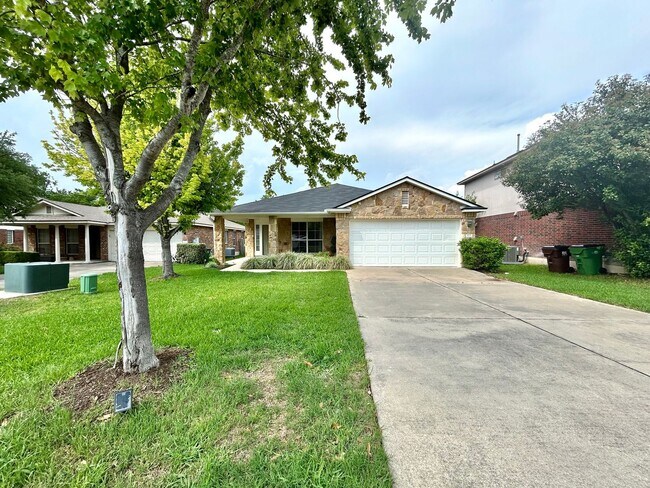 Building Photo - 3/BR 2/BA Bath Home with Fully Equipped Ki...