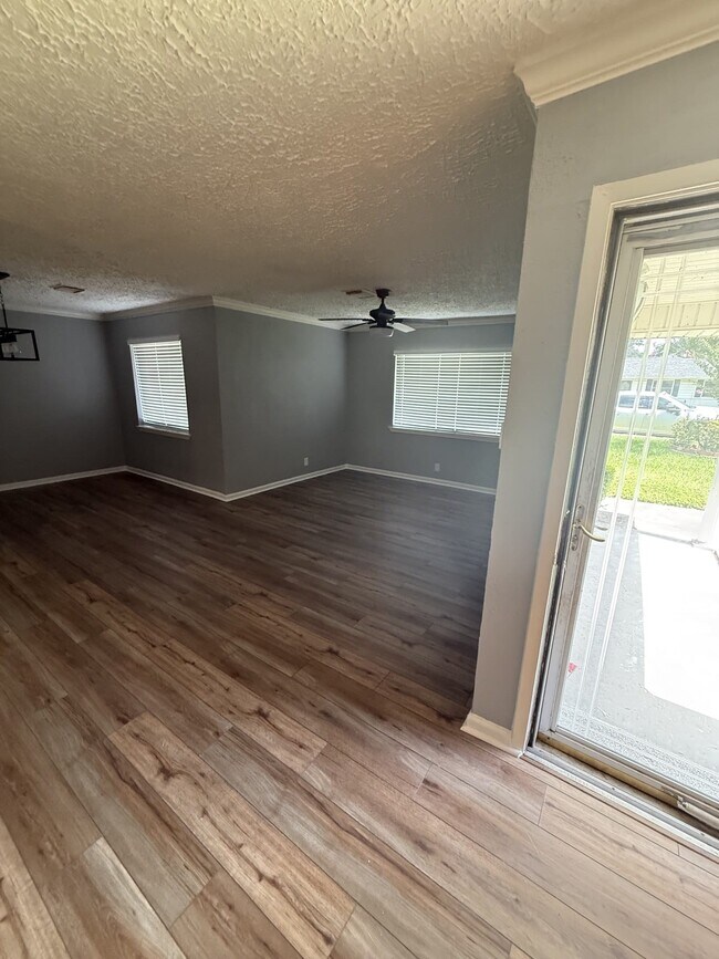 Foto del edificio - 5218 Cortelyou Ln